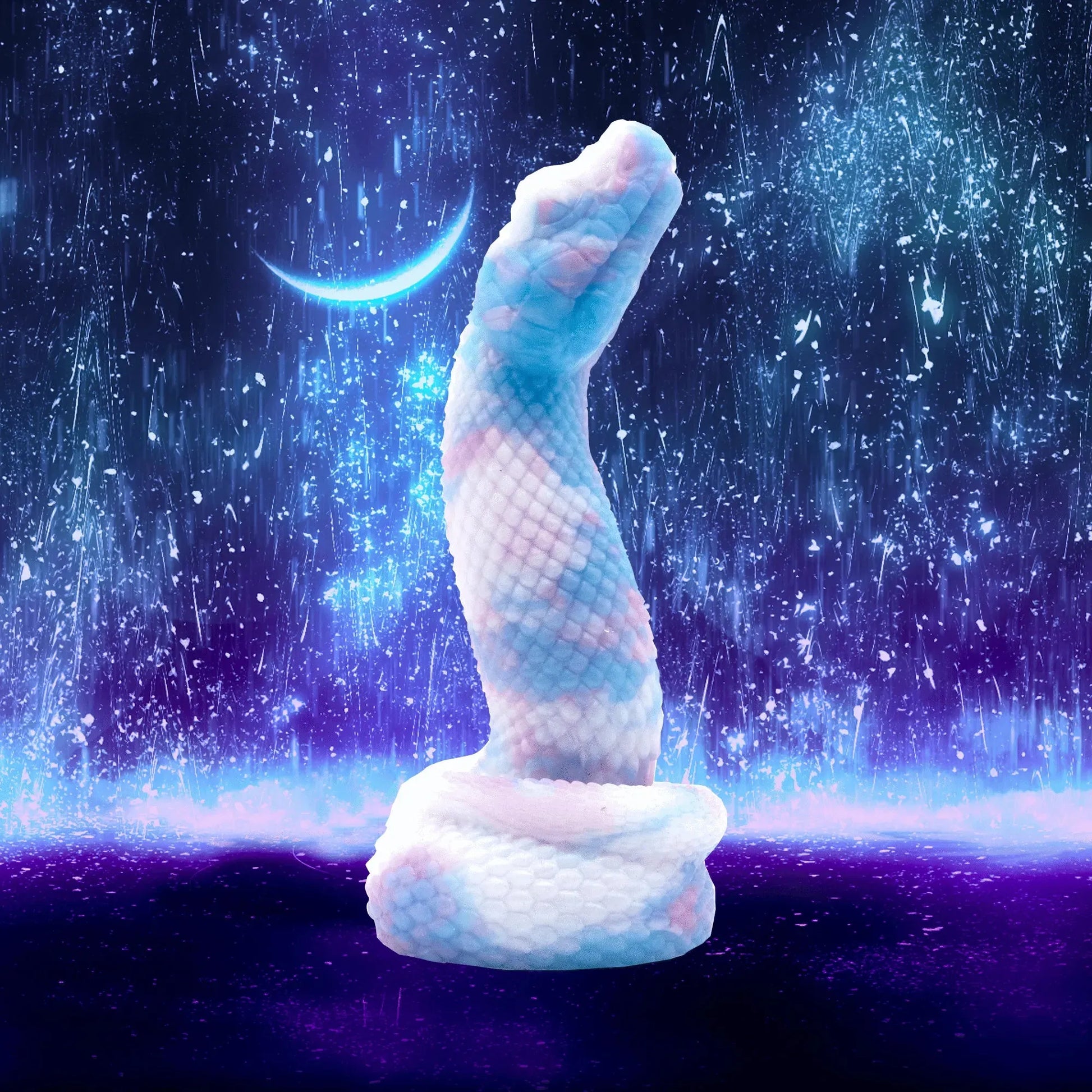 Nathara is a snake dildo. Head slightly angled, with a curved body to hit all your pleasure spots. 