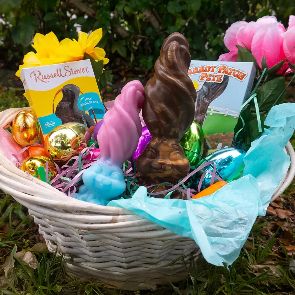Lapine Furry Dildo in Easter Basket