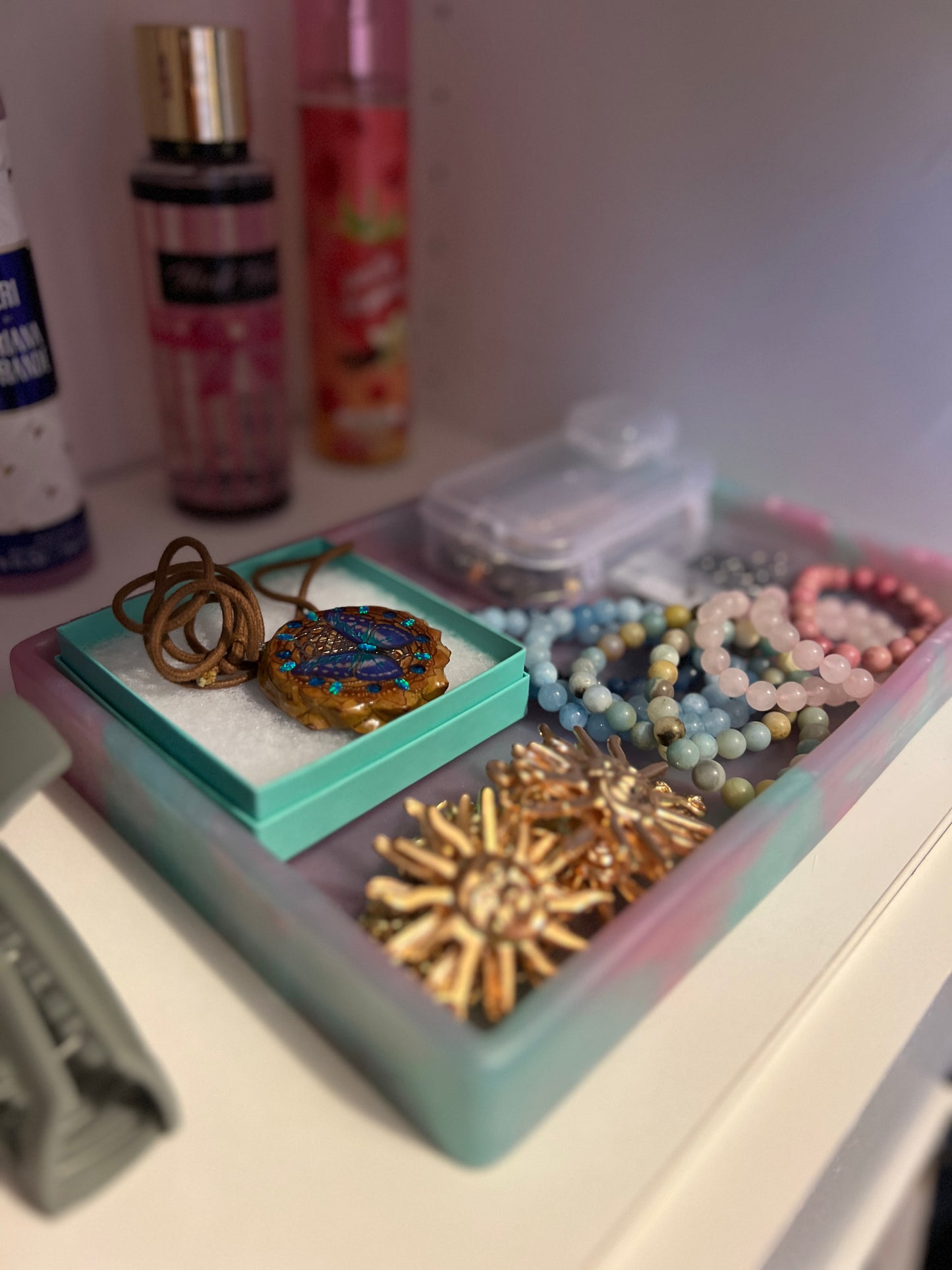 silicone tray organizing jewelry