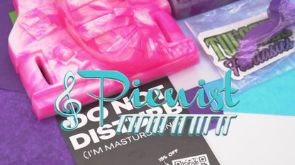Pienist Tapered Dildo video
