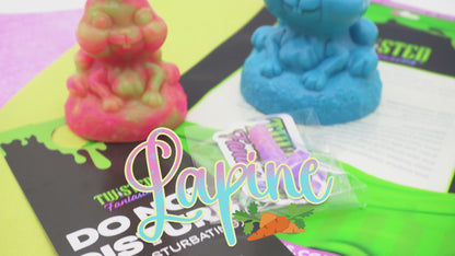 Lapine Furry Dildo video